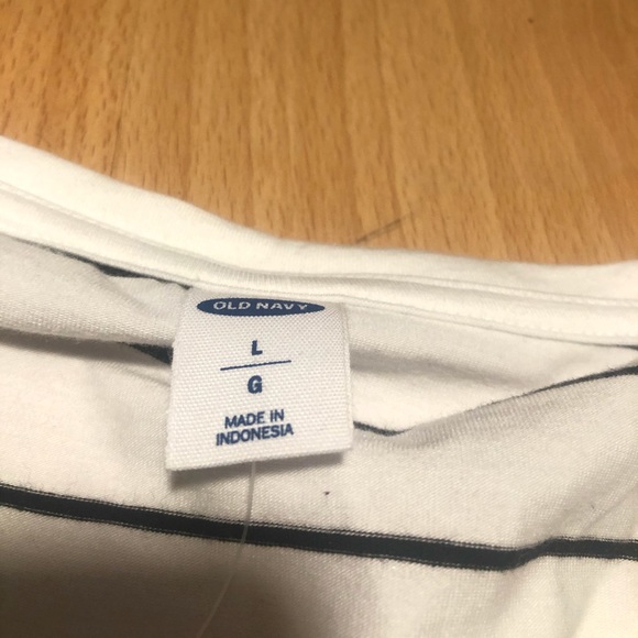 NWT old navy striped t shirt (L) - Picture 2 of 3